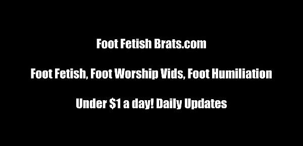  We have a whole night of foot fetish fun plan